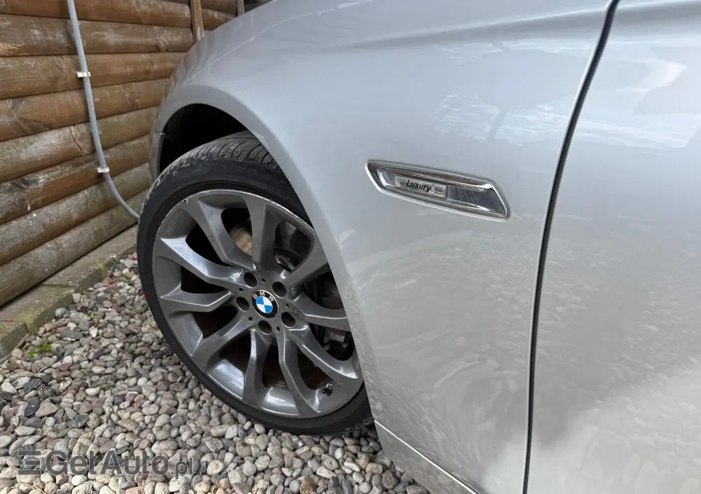 BMW Seria 5 535d xDrive Sport-Aut Luxury Line