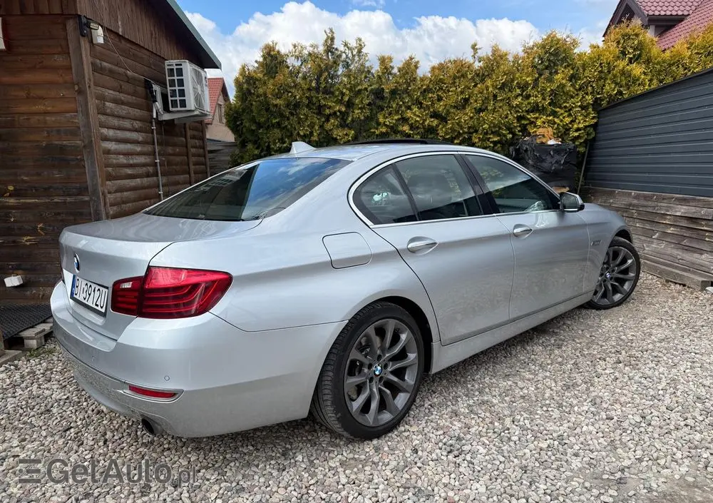 BMW Seria 5 535d xDrive Sport-Aut Luxury Line