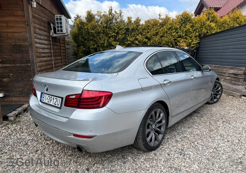 BMW Seria 5 535d xDrive Sport-Aut Luxury Line