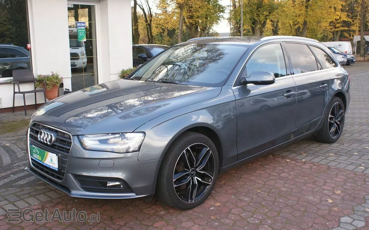 AUDI A4 