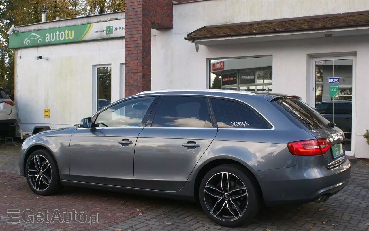 AUDI A4 