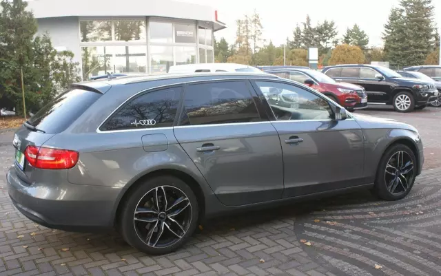 AUDI A4 