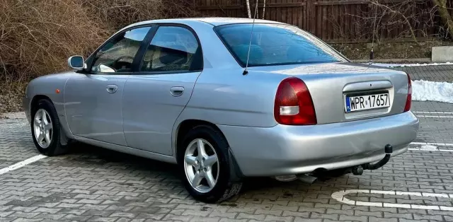 DAEWOO Nubira 