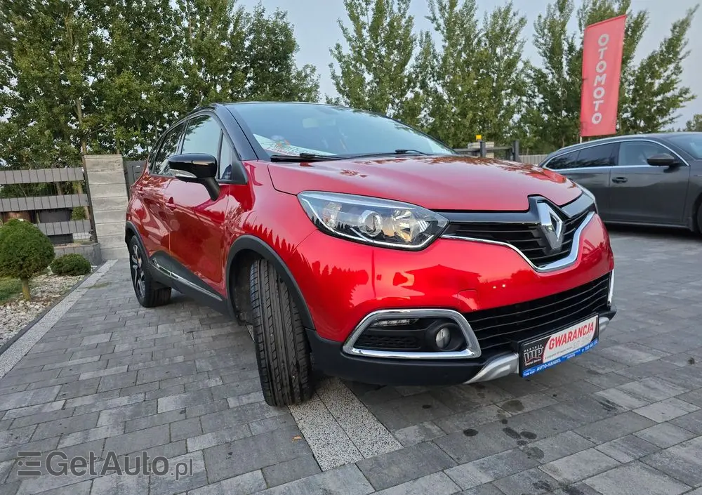 RENAULT Captur 0.9 Energy TCe Helly Hansen