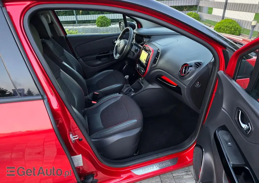 RENAULT Captur 0.9 Energy TCe Helly Hansen