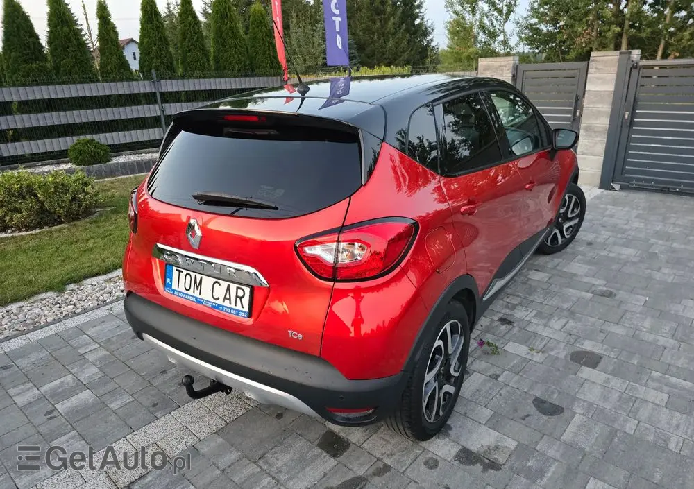 RENAULT Captur 0.9 Energy TCe Helly Hansen