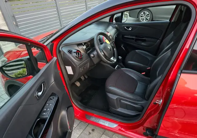 RENAULT Captur 0.9 Energy TCe Helly Hansen