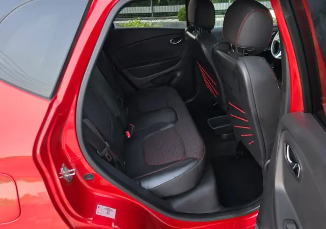 RENAULT Captur 0.9 Energy TCe Helly Hansen