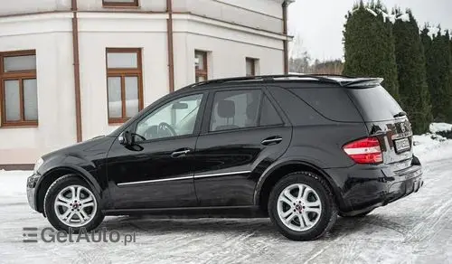 MERCEDES-BENZ ML 