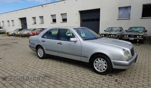 MERCEDES-BENZ Klasa E 