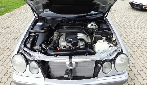 MERCEDES-BENZ Klasa E 