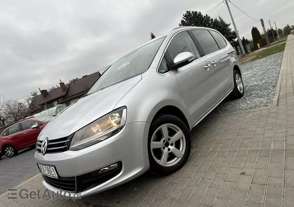 VOLKSWAGEN Sharan 