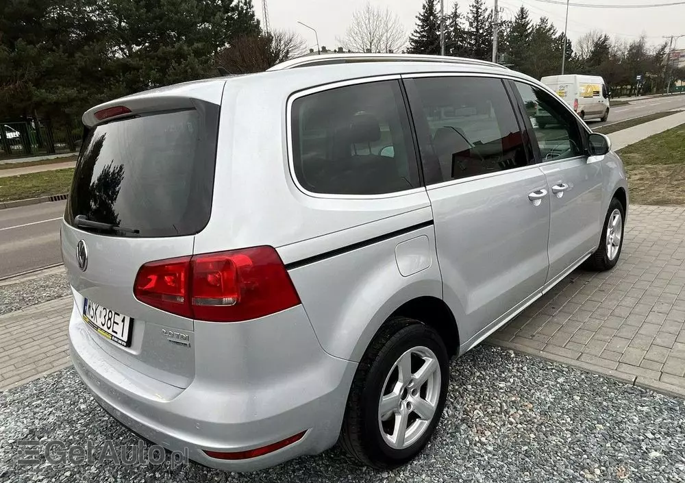 VOLKSWAGEN Sharan 