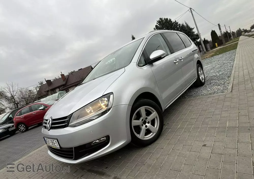 VOLKSWAGEN Sharan 