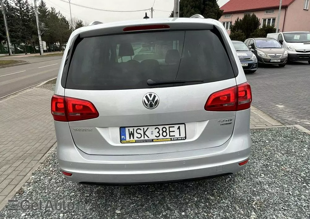 VOLKSWAGEN Sharan 