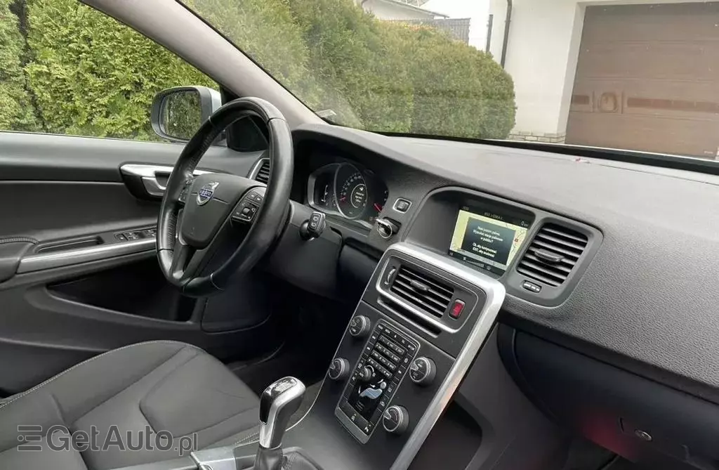 VOLVO V60 2.0 D2 (120 KM)