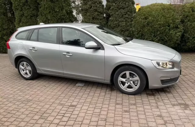 VOLVO V60 2.0 D2 (120 KM)