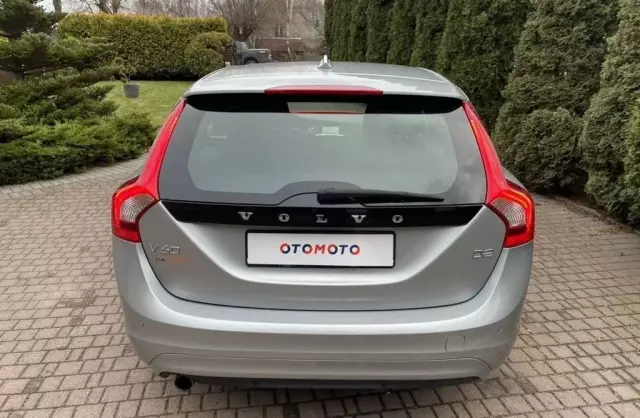 VOLVO V60 2.0 D2 (120 KM)
