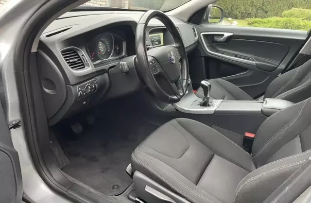 VOLVO V60 2.0 D2 (120 KM)