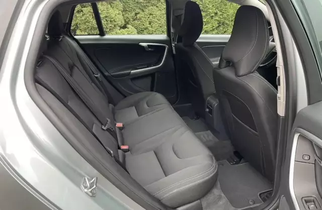 VOLVO V60 2.0 D2 (120 KM)