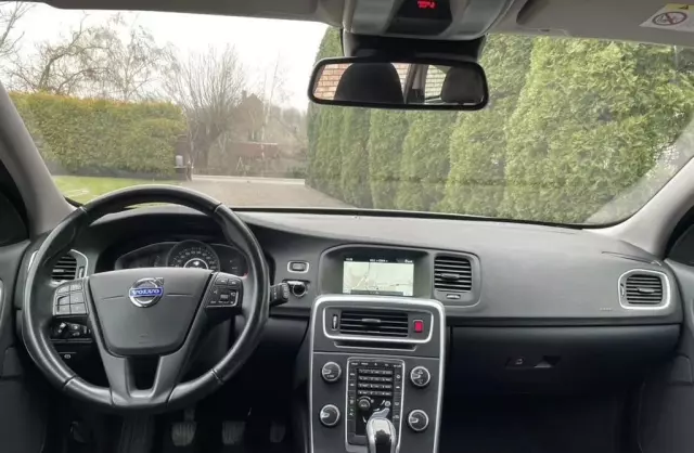 VOLVO V60 2.0 D2 (120 KM)