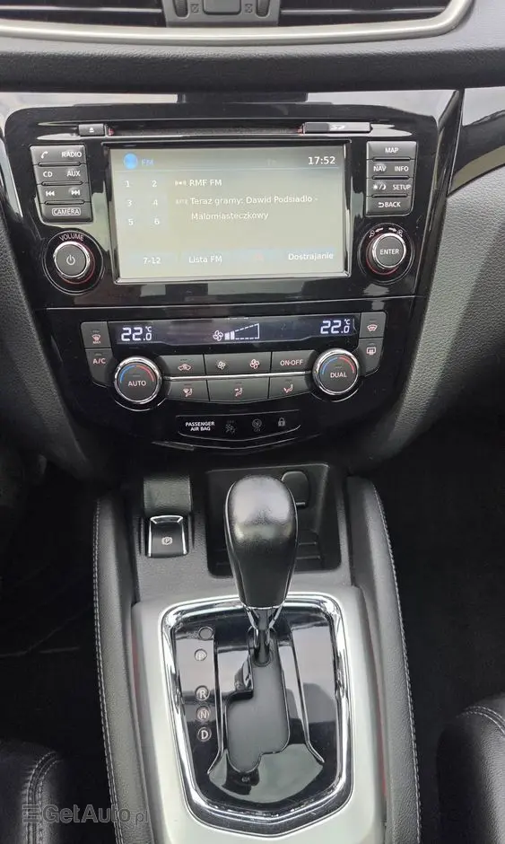 NISSAN Qashqai 1.6 DCi Xtronic N-Connecta