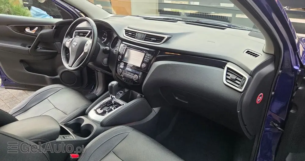 NISSAN Qashqai 1.6 DCi Xtronic N-Connecta