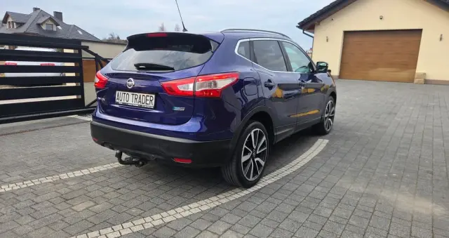 NISSAN Qashqai 1.6 DCi Xtronic N-Connecta