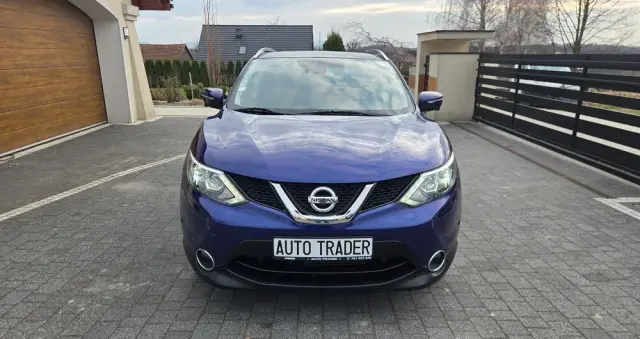 NISSAN Qashqai 1.6 DCi Xtronic N-Connecta