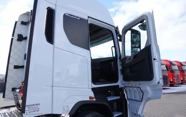 FORD F-MAX 500 / STANDARD / 2022 ROK 