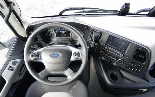 FORD F-MAX 500 / STANDARD / 2022 ROK 