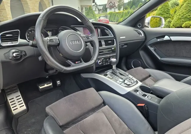 AUDI RS5 Cabrio S tronic