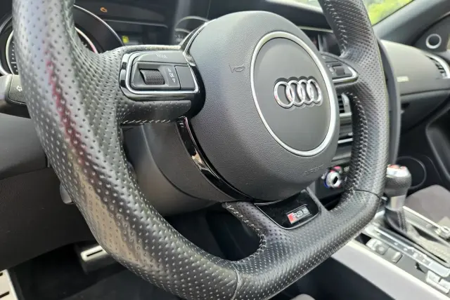 AUDI RS5 Cabrio S tronic