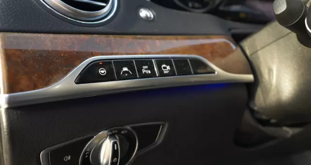 MERCEDES-BENZ Klasa S 500 4-Matic 7G-TRONIC