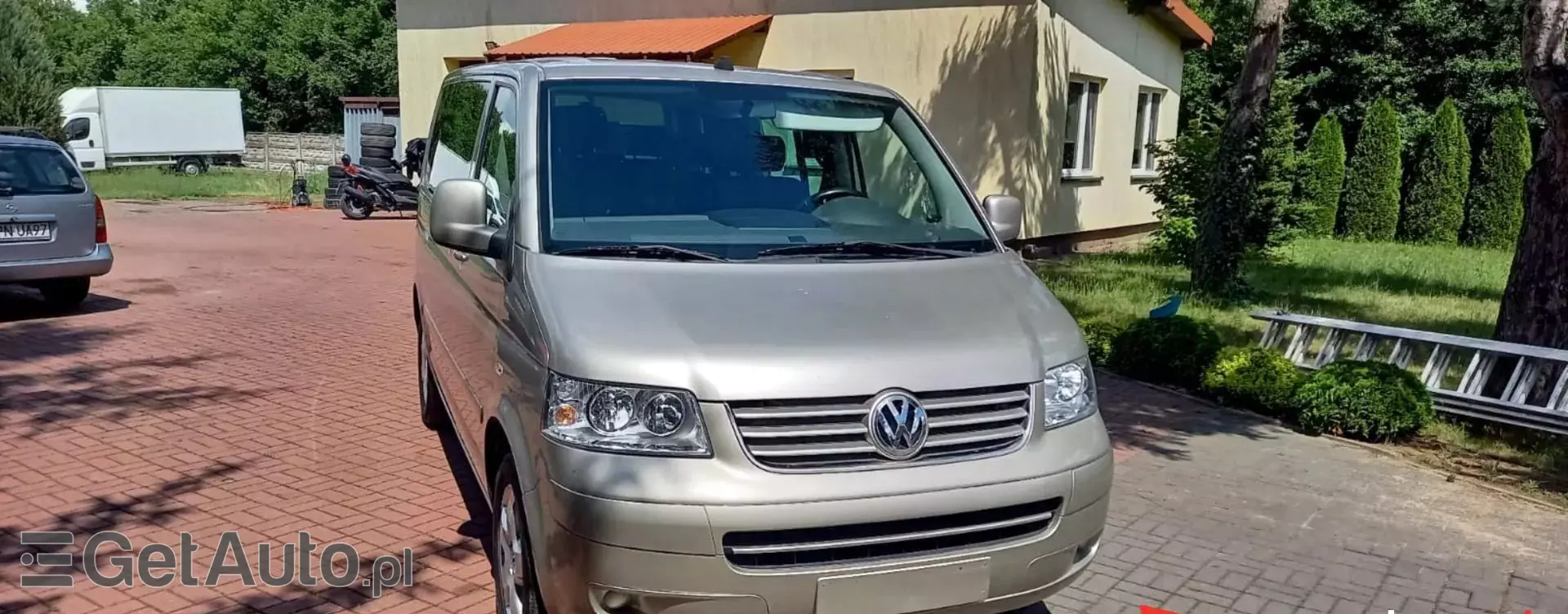 VOLKSWAGEN Caravelle 