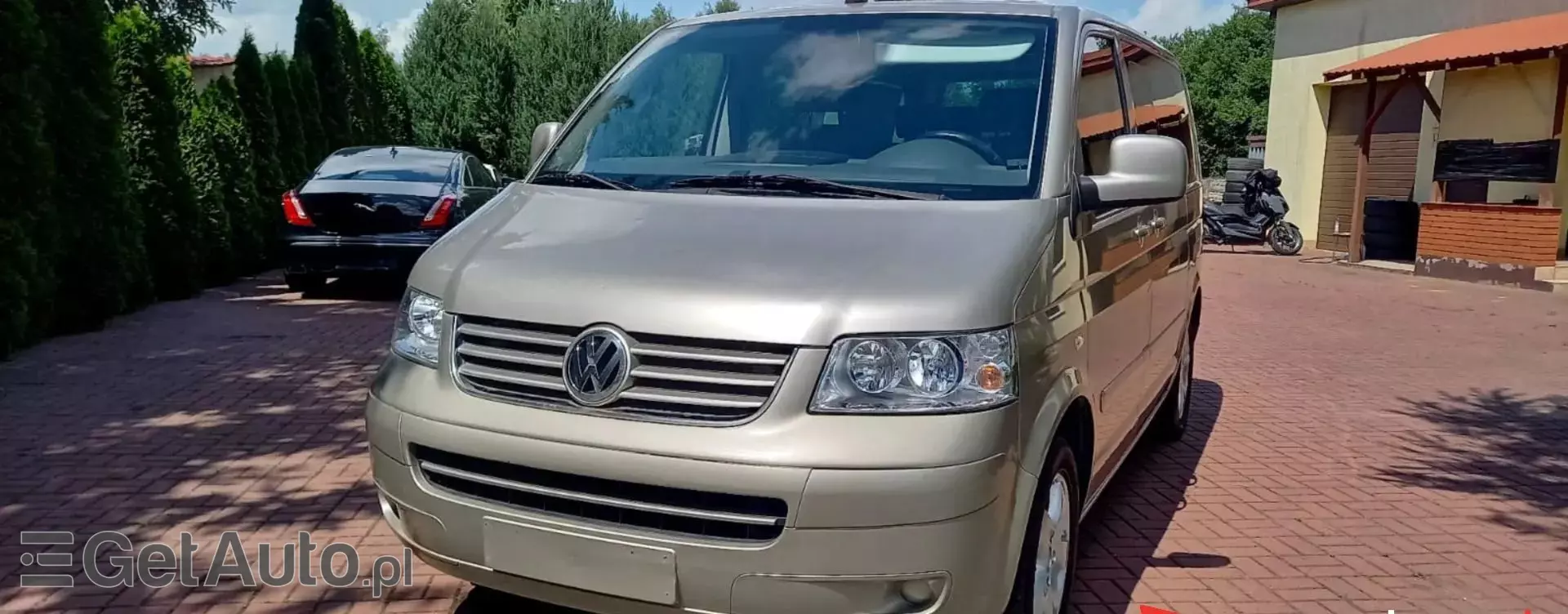 VOLKSWAGEN Caravelle 