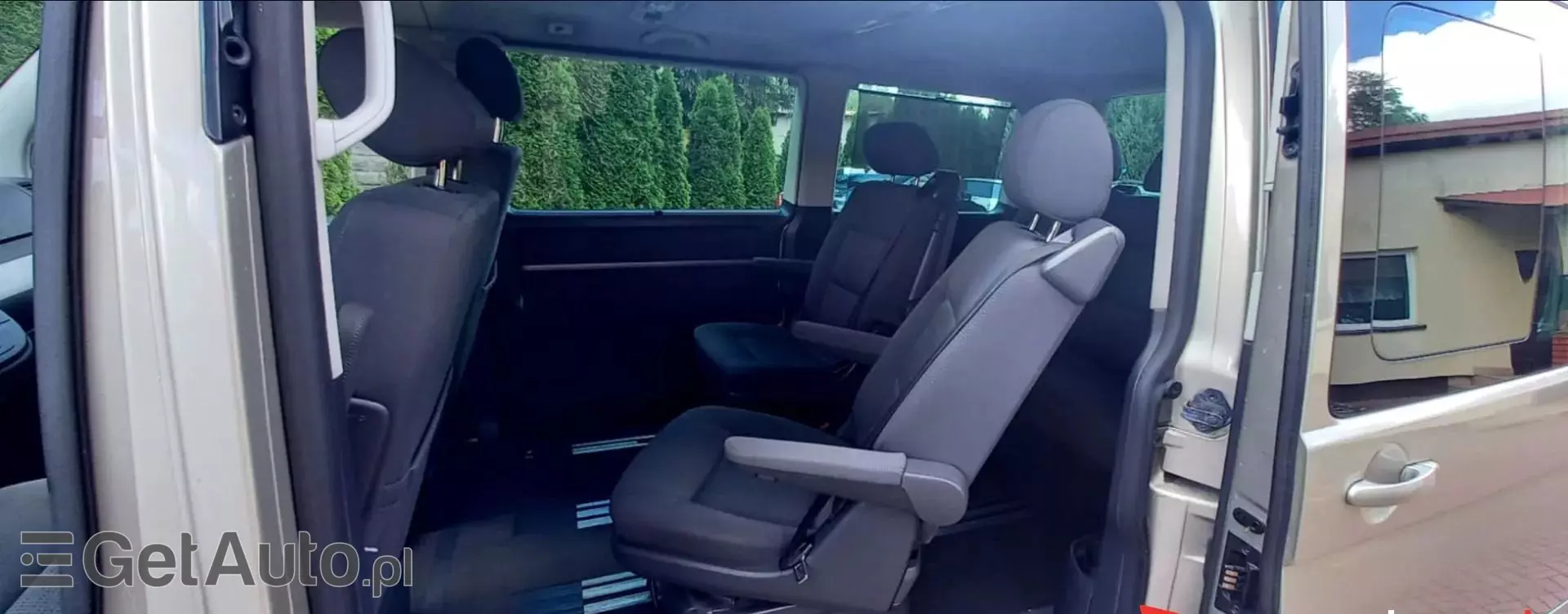 VOLKSWAGEN Caravelle 