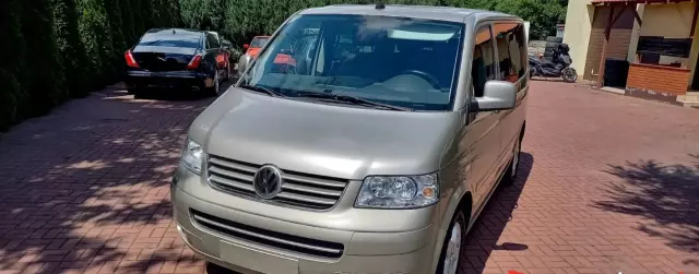 VOLKSWAGEN Caravelle 