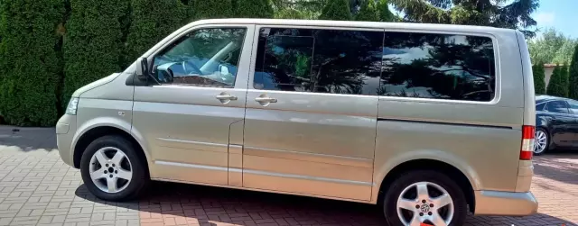 VOLKSWAGEN Caravelle 