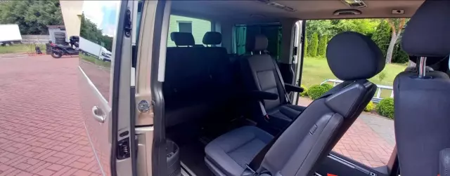 VOLKSWAGEN Caravelle 