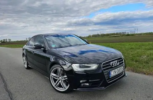 AUDI A4 