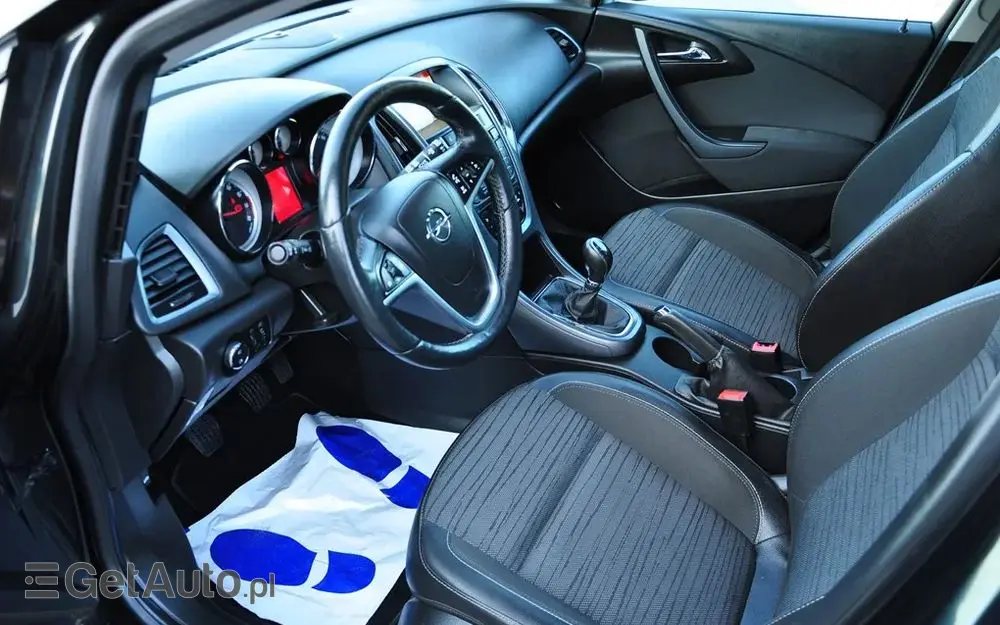 OPEL Astra 1.4 Turbo Active