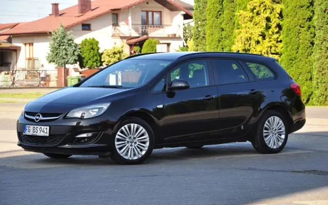 OPEL Astra 1.4 Turbo Active