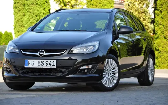 OPEL Astra 1.4 Turbo Active