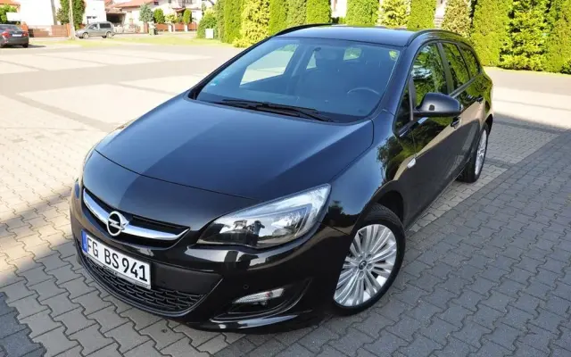 OPEL Astra 1.4 Turbo Active