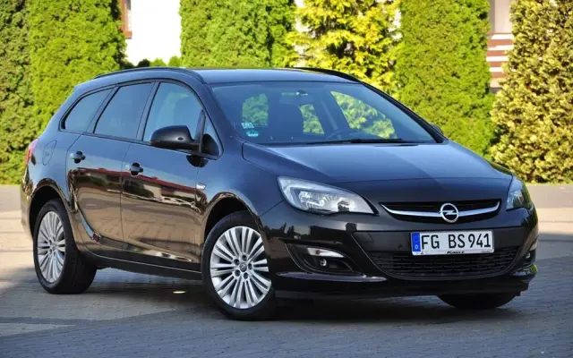 OPEL Astra 1.4 Turbo Active