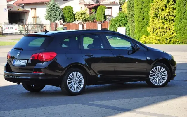 OPEL Astra 1.4 Turbo Active
