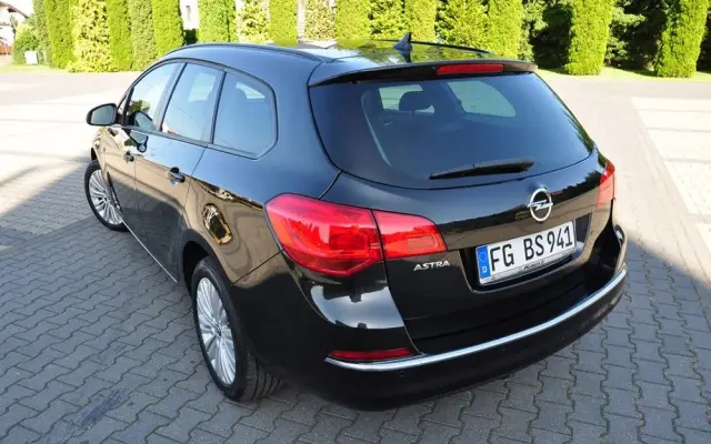 OPEL Astra 1.4 Turbo Active
