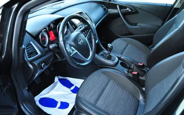 OPEL Astra 1.4 Turbo Active