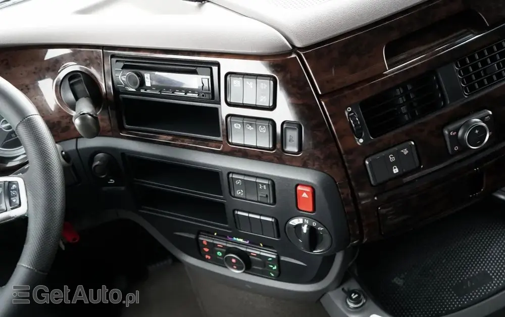 DAF XF 480 / SUPER SPACE CAB / KLIMA POSTOJOWA / 